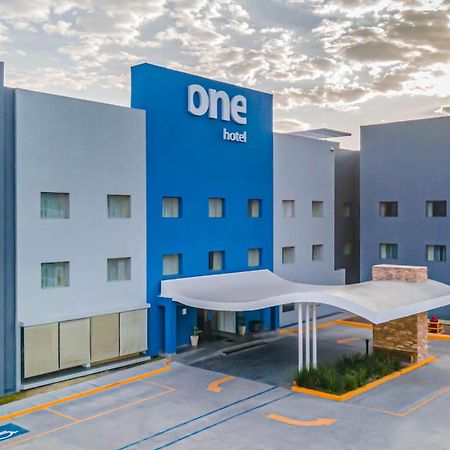 One Saltillo Aeropuerto エクステリア 写真